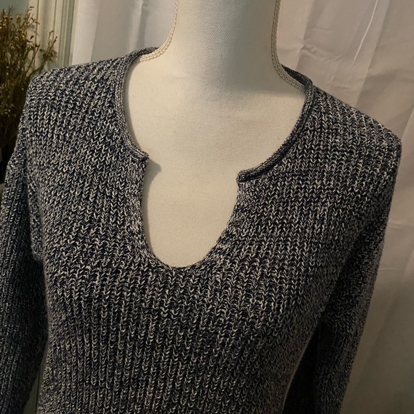 Gap (Gap for good) blue & white, Sweater - Picture 2 of 8